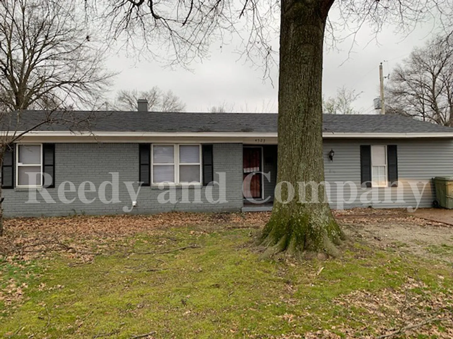 Welcome to 4523 E. Mallory Ave! — Photo 1