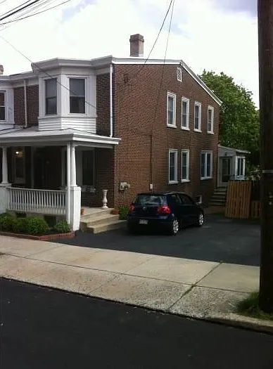 3 bed, 1.5 bath, 1550 sqft, $2,750 — Photo 4