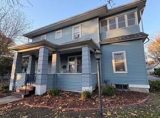 207 W Jefferson Ave, Fairfield, IA 52556