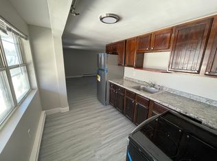 2 Bartlett St APT 5, Allenstown, NH 03275
