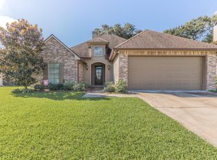 107 Bluebonnet Dr, Lafayette, LA 70508