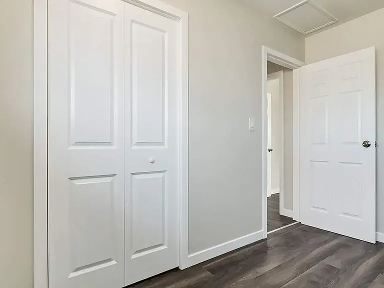 3901 54a St #3901C — Photo 7