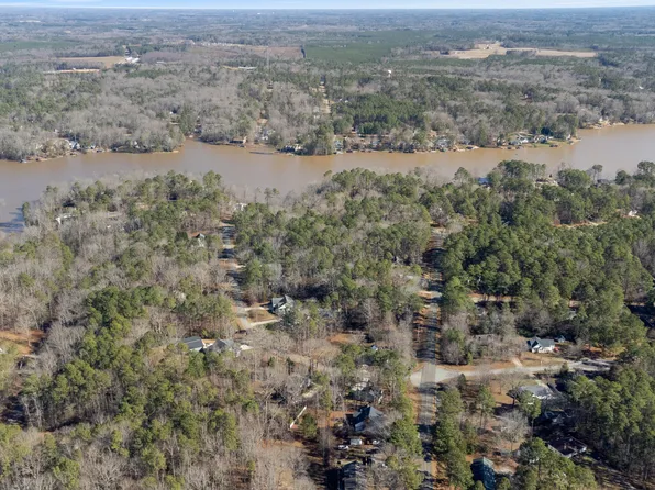 124 Shoshone Drive, Louisburg, NC 27549