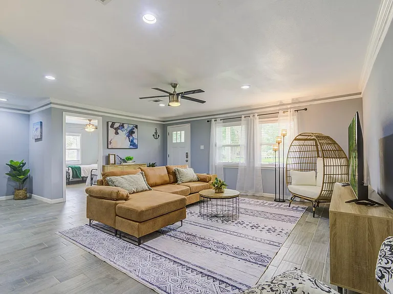 541 Circle Dr — Photo 20