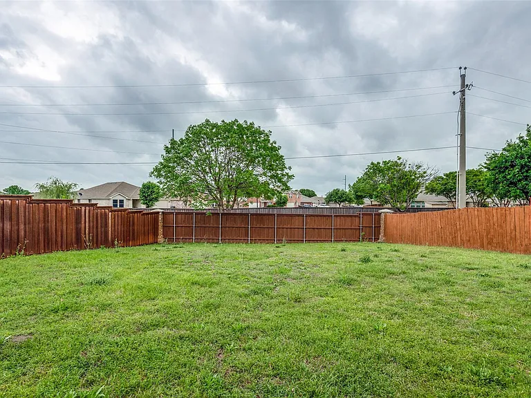 603 Cottondale Ln — Photo 15
