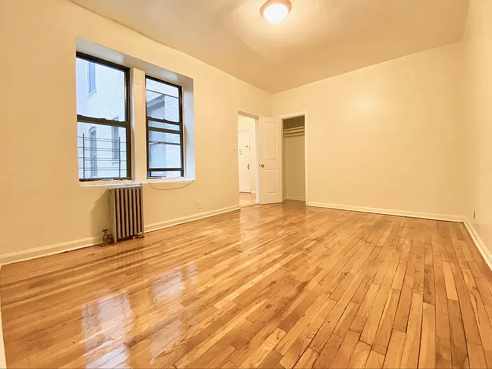 301 Sterling St #1