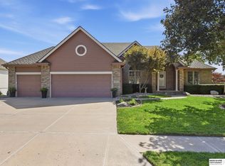 9913 S 176th St, Omaha, NE 68136