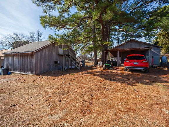 2nd image of 21495 Highway 79