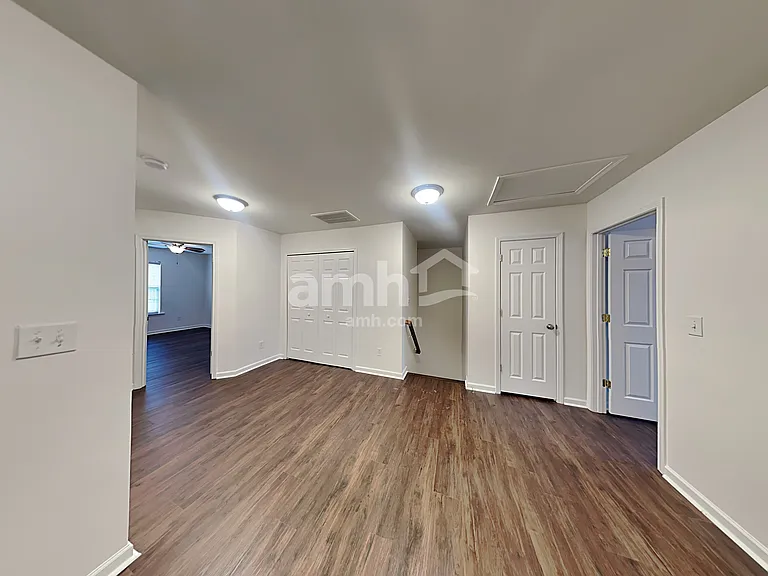 5116 Abercromby St — Photo 22