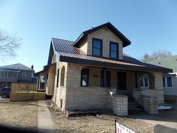 4th image of 626 N Park St