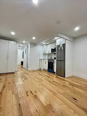 2nd image of 184 Avenue A APT 3D