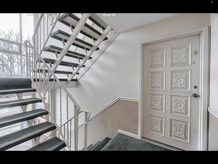 48 Fernview Ave #9 — Photo 1