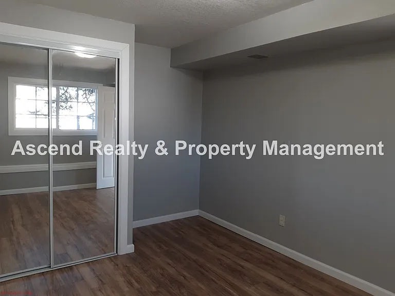 1114 SW Wright Ct — Photo 15