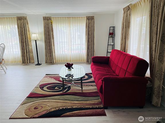 4th image of 18425 NE 95th Street #161