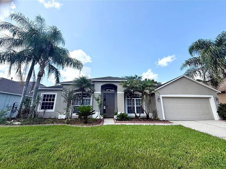 27202 Fordham Dr — Photo 1
