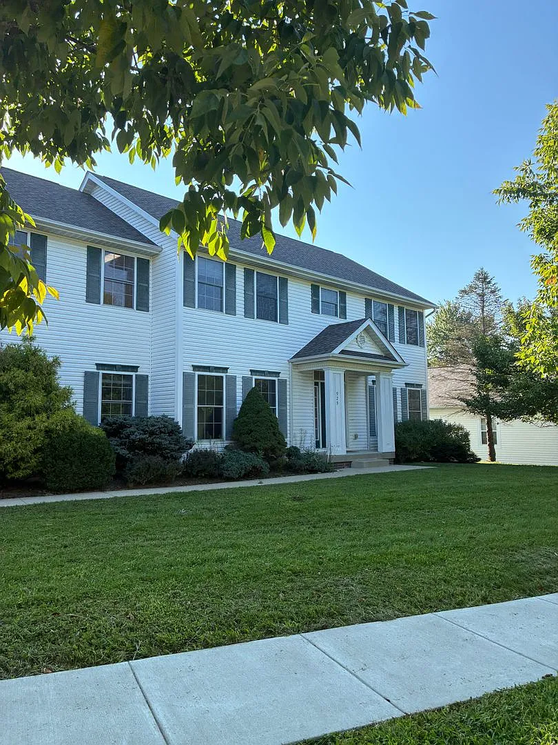 Must See! Bright, Spacious Home With Tons Of Charm — Photo 1