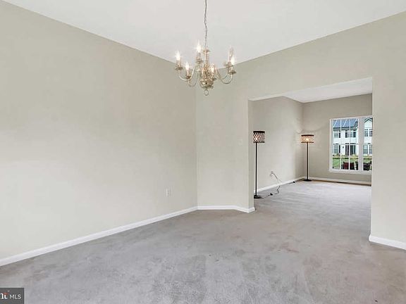 4th image of 111 Ponderosa Dr