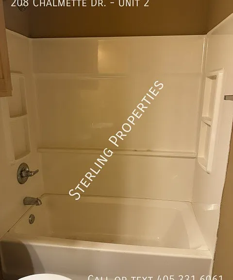 208 Chalmette Dr #2 — Photo 26