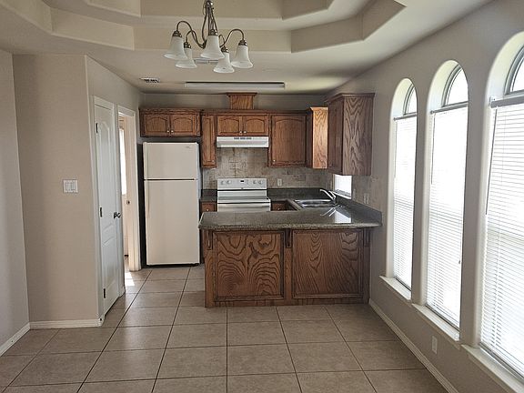 2nd image of 1815 Horsetail Fls APT 4