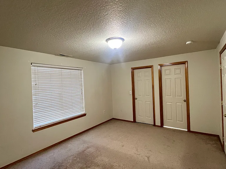 11945 SE Holgate Blvd — Photo 6