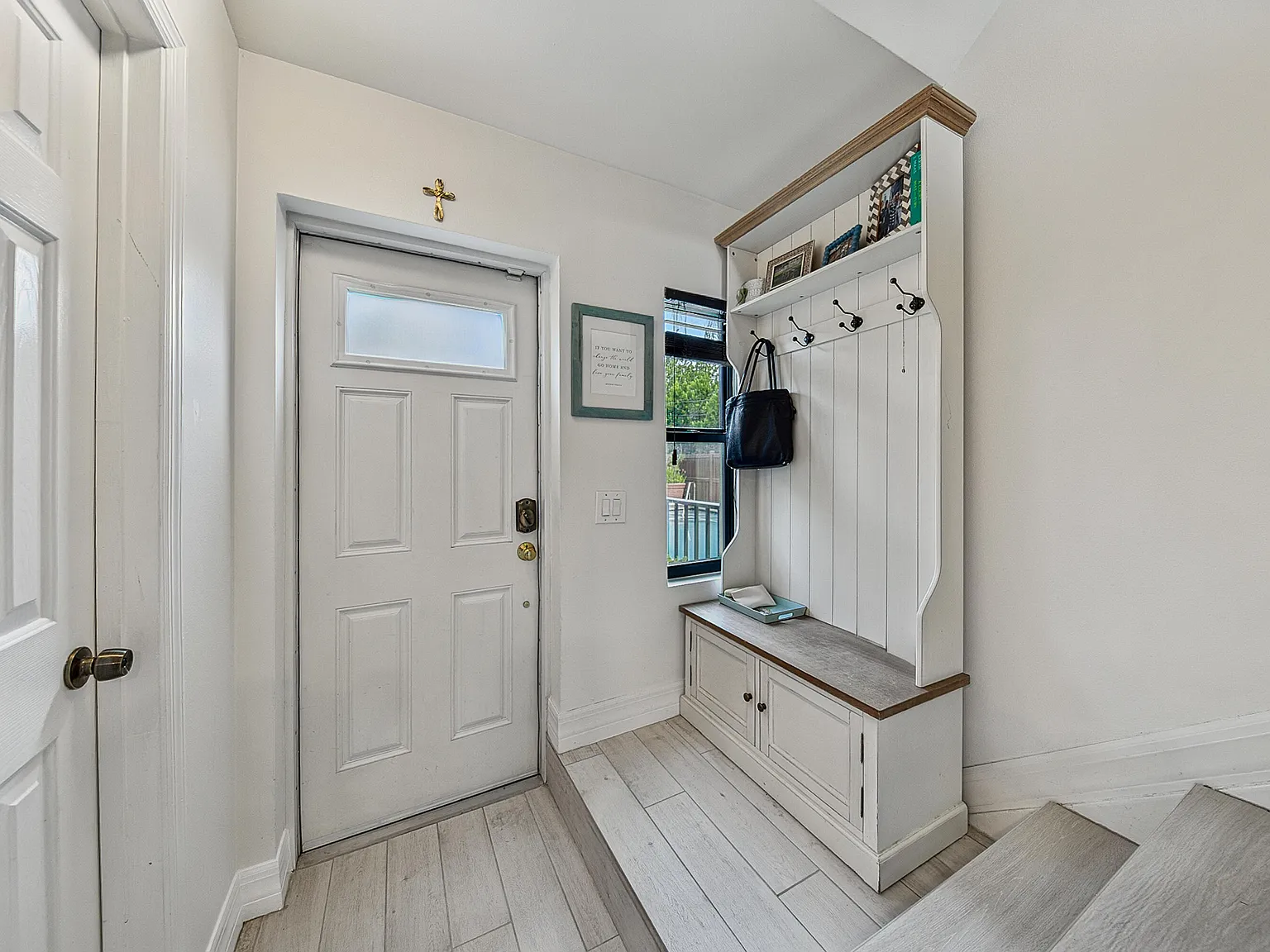 2 bed, 2.5 bath, 1250 sqft, $3,850 — Photo 4