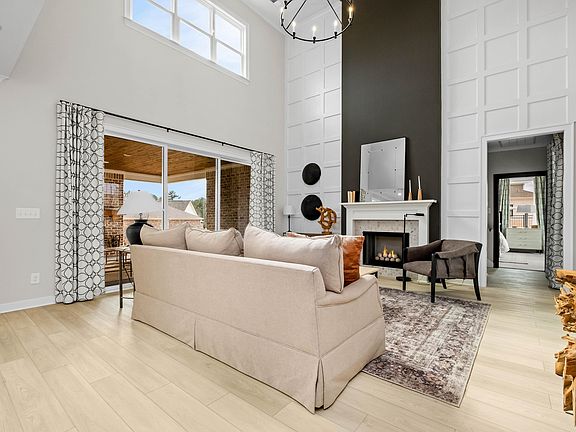 7th image of this home