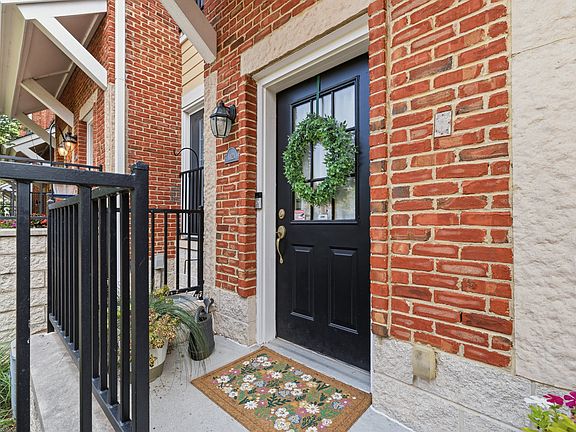 3rd image of 1121 Reserve Way