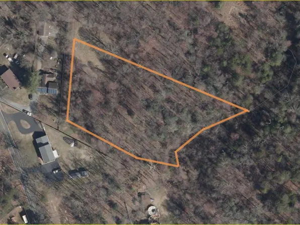 824 Woods Rd, Pasadena, MD 21122