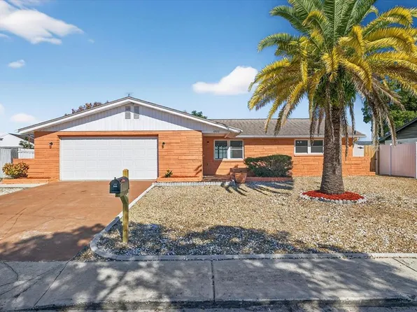 6923 Tierra Verde St, Port Richey, FL 34668