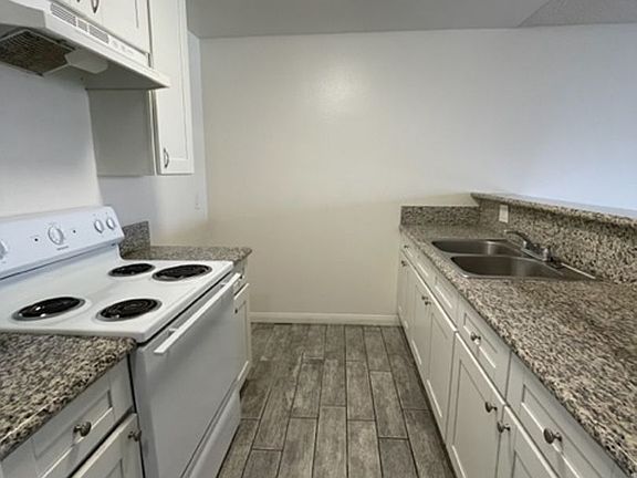 4th image of 519 S Gramercy Pl APT 105