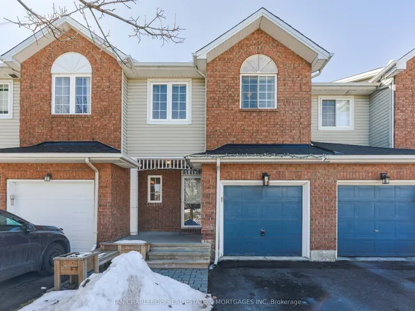 907 Markwick Cres, Ottawa, ON K4A 4J1