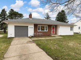 11016 S Shore Ave, North East, PA 16428