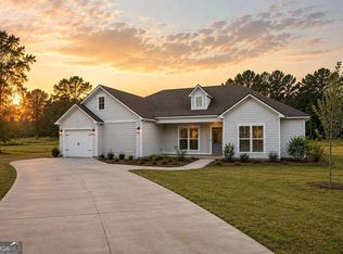 192 Old Brookfield Rd E, Tifton, GA 31794