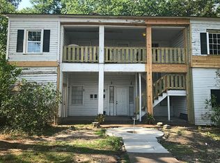 1039 8th St APT 3, Huntsville, TX 77320