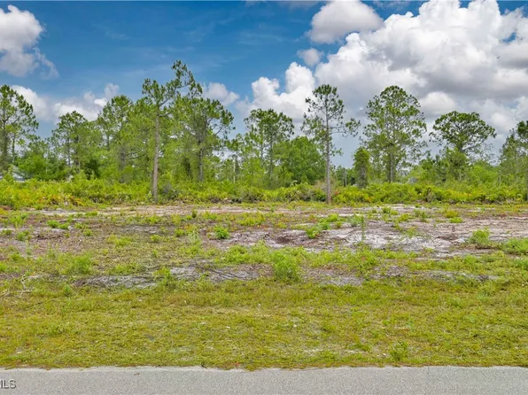 315 Bradley Ave, Lehigh Acres, FL 33974