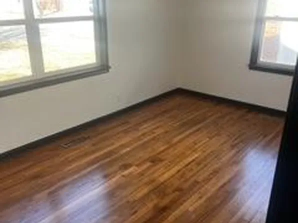 4518 E 27th St, Tulsa, OK 74114