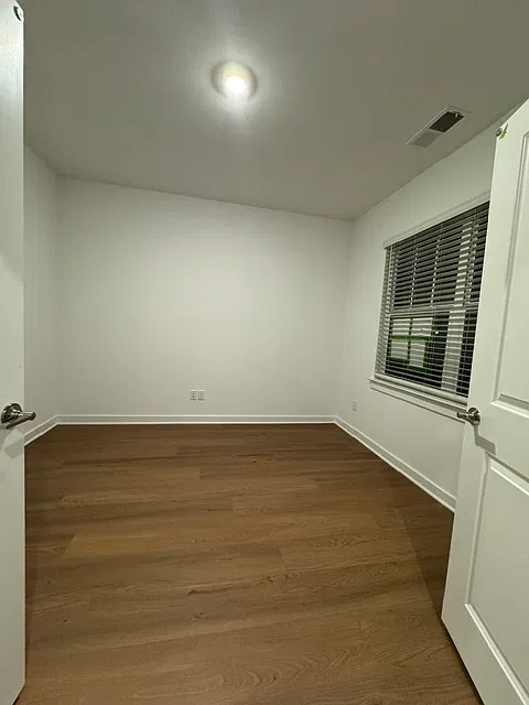 4 bed, 2624 sqft, $2,999 — Photo 4
