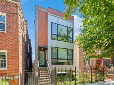 1519 N Wood St #2, Chicago, IL, 60622