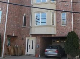 18 Railroad Ave APT C, Cliffside Park, NJ 07010