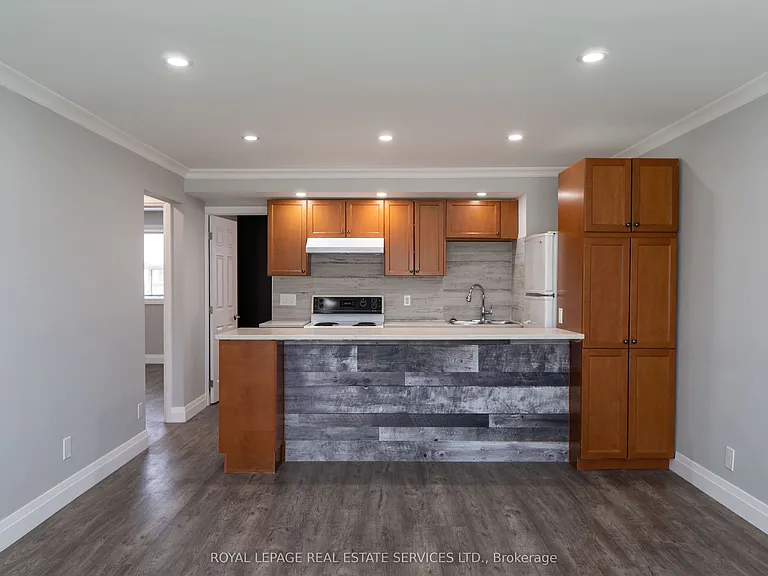 48A Arcadian Cir #2 — Photo 2