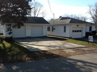 406 Elm St, Elma, IA 50628