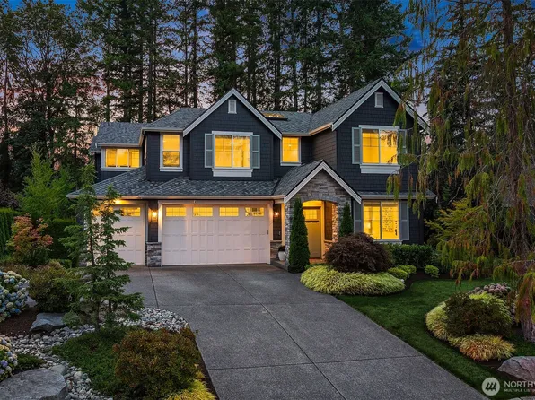 2025 211th Avenue NE, Sammamish, WA 98074