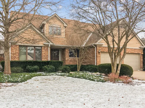 945 Villas Ct, Highland Park, IL 60035