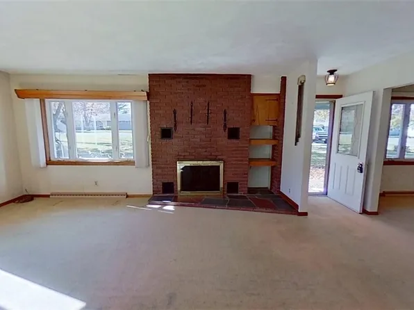 99 Slosson Ln, Geneva, NY 14456