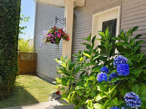 2nd image of 2153 Ridgemont Pl Unit 104