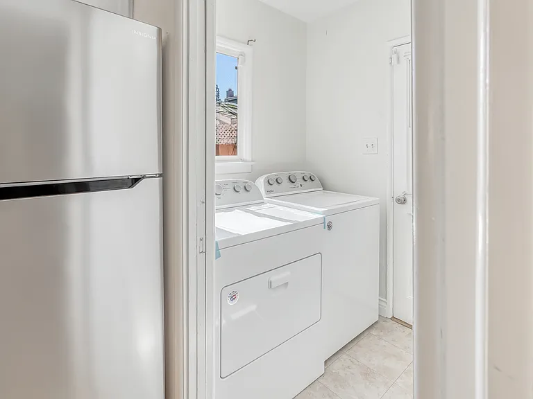 15905 Enadia Way — Photo 23