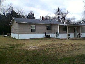 2nd image of 122 Dunlap