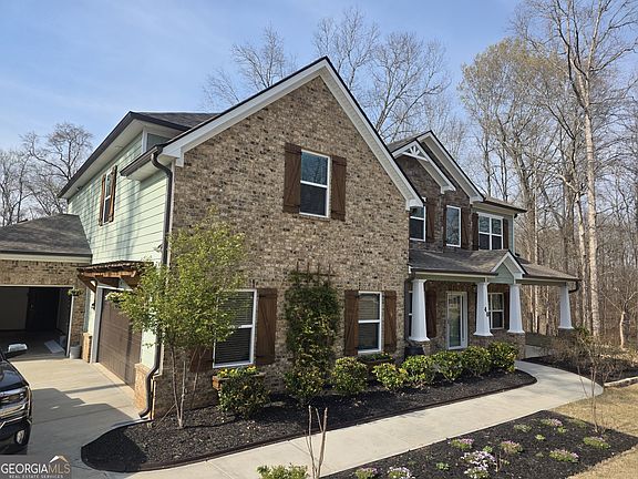2nd image of 40 Hollyhock Ln
