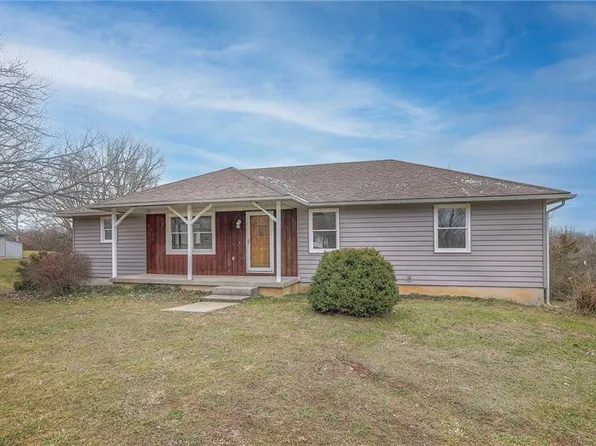 7603 E 233rd St, Peculiar, MO 64078
