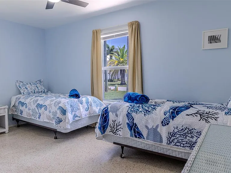 416 Sunset Dr — Photo 38